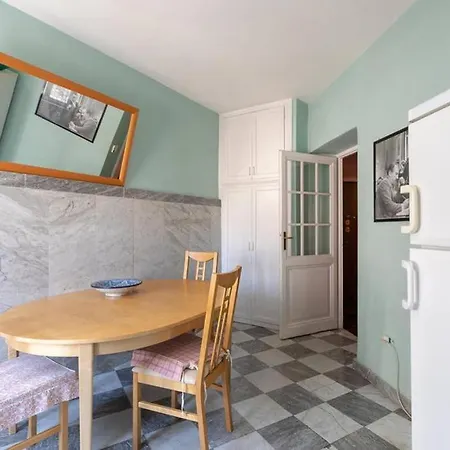 La Dama Apartment *